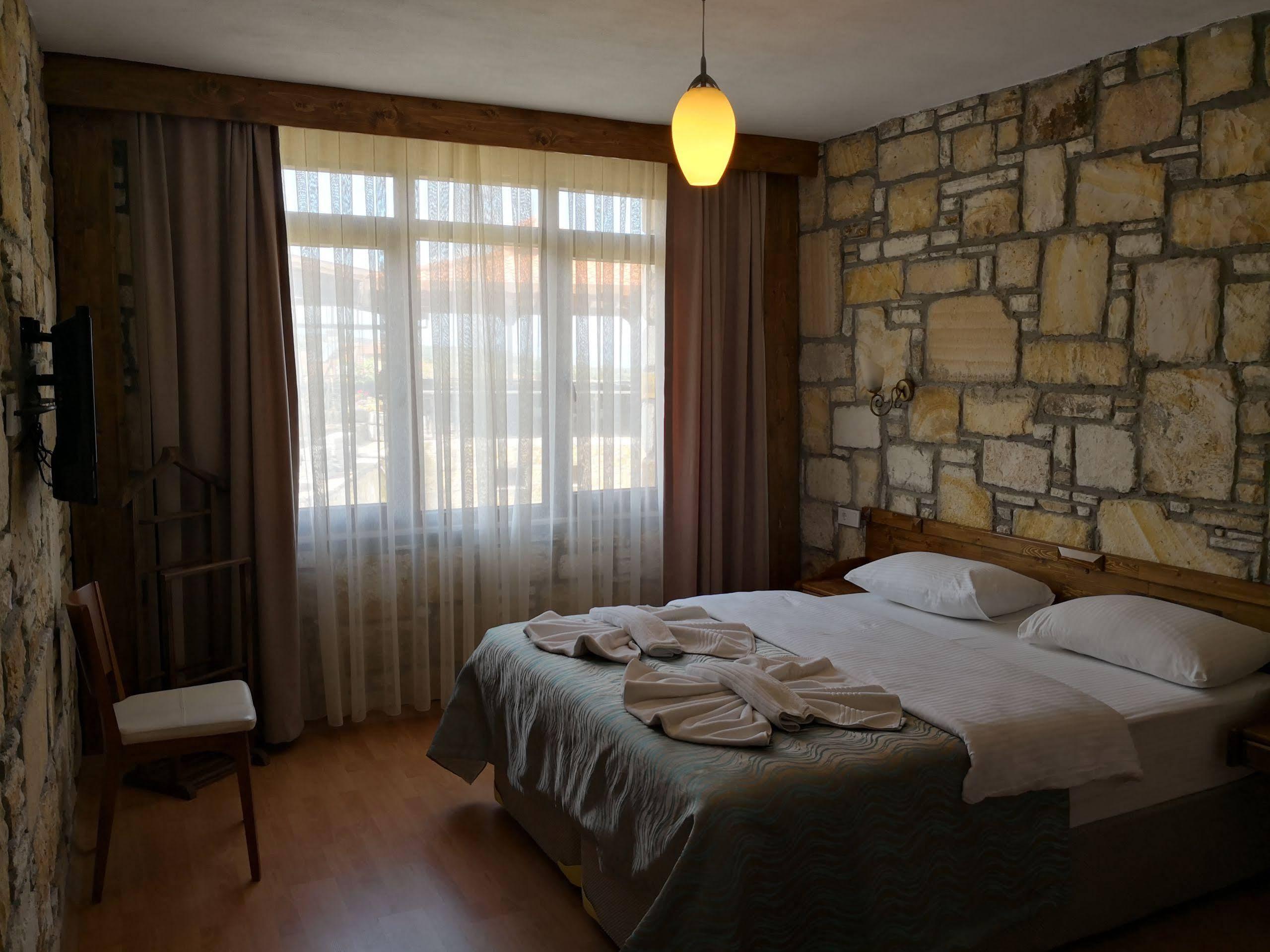 Hotel Kozbeyli Konagi Yenifoca Exterior foto